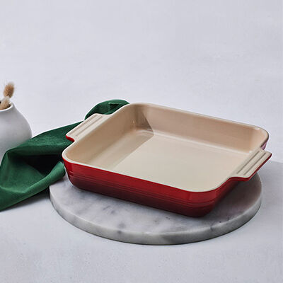 Le Creuset Stoneware Classic Square Dish 23cm | Le Creuset®